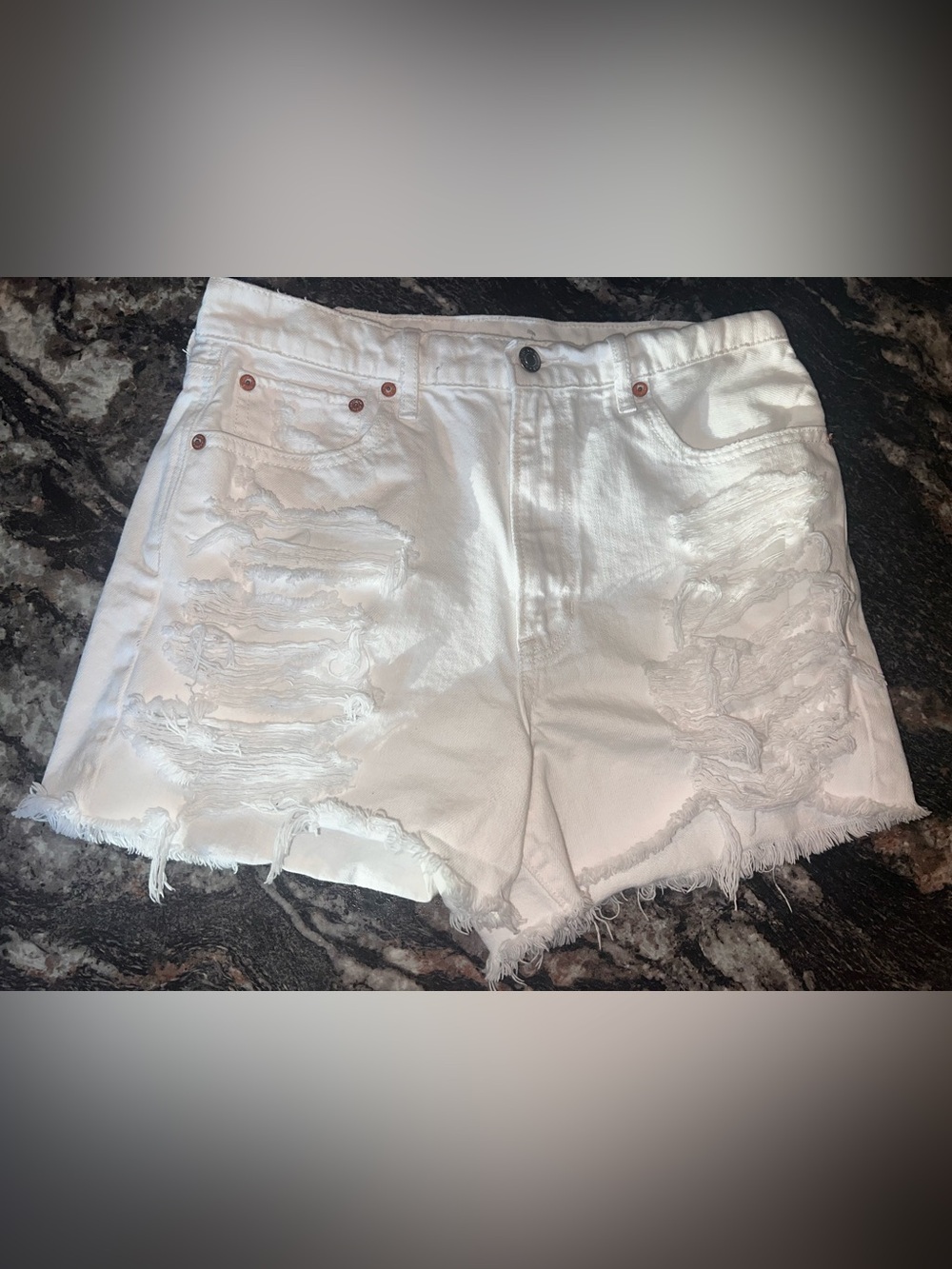 Woman's American Eagle Distressed White Shorts Size 8